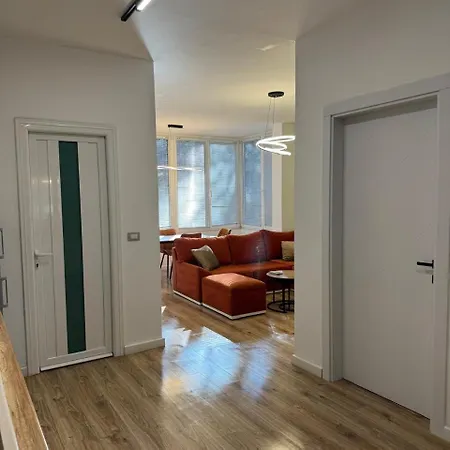 Seaside Royal Appartement Golem (Tirana)