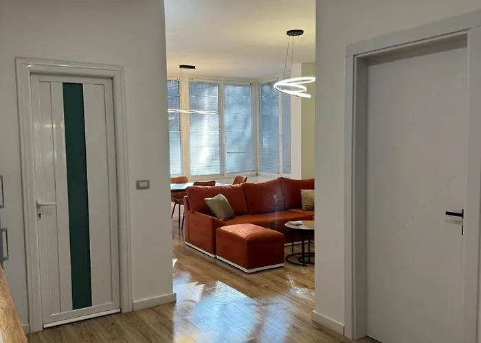 Seaside Royal Appartement Golem (Tirana)