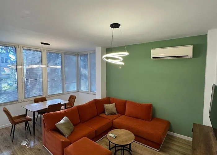 Seaside Royal * Golem (Tirana)